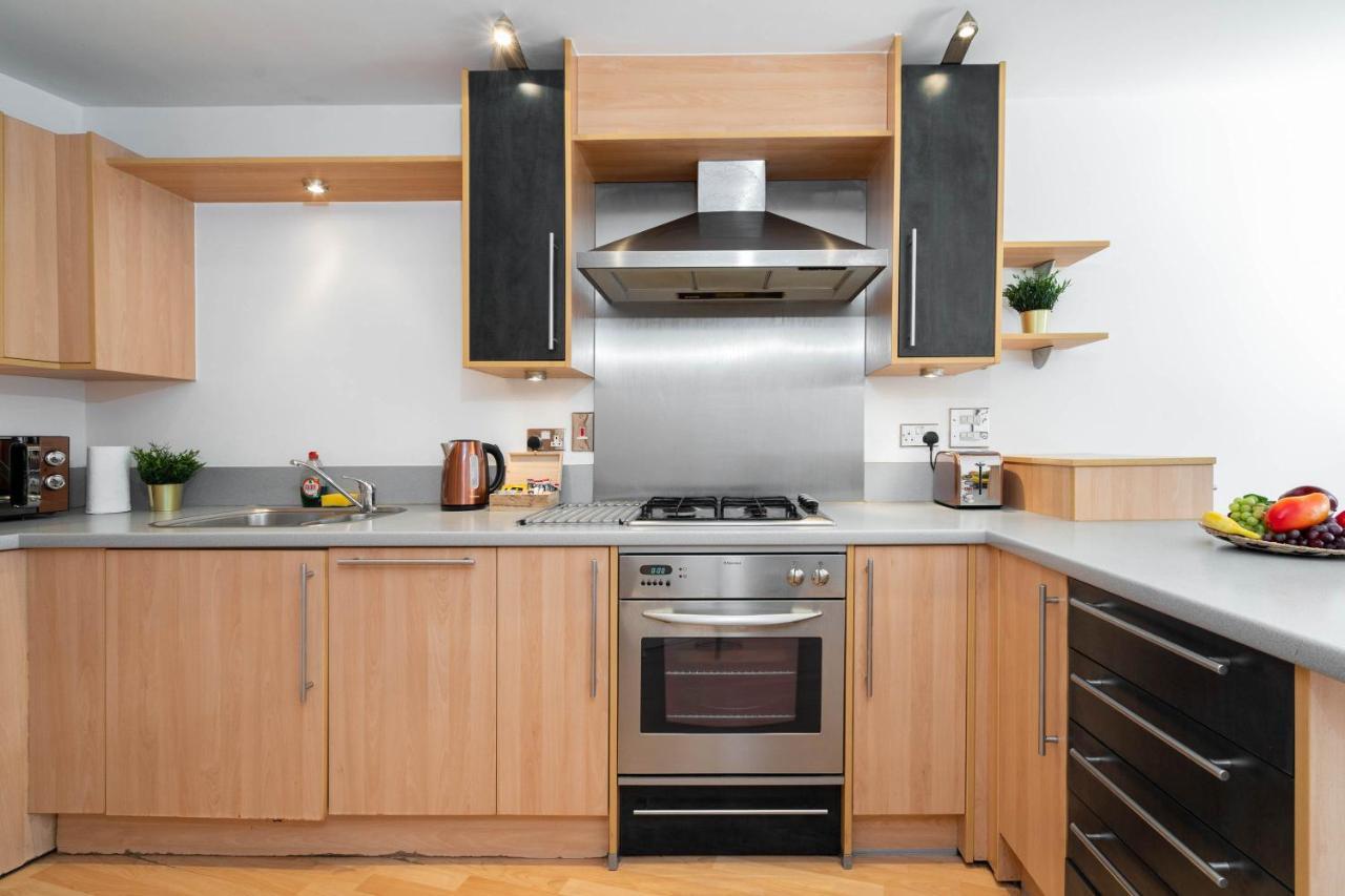 City Centre - Two Bedroom Apartment - Juliet Balcony - Secure Parking - Wifi - Smart Tv Birmingham Exterior foto